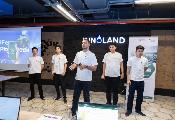 “Rebuild Karabakh” hakatonu uğurla başa çatıb (FOTO)