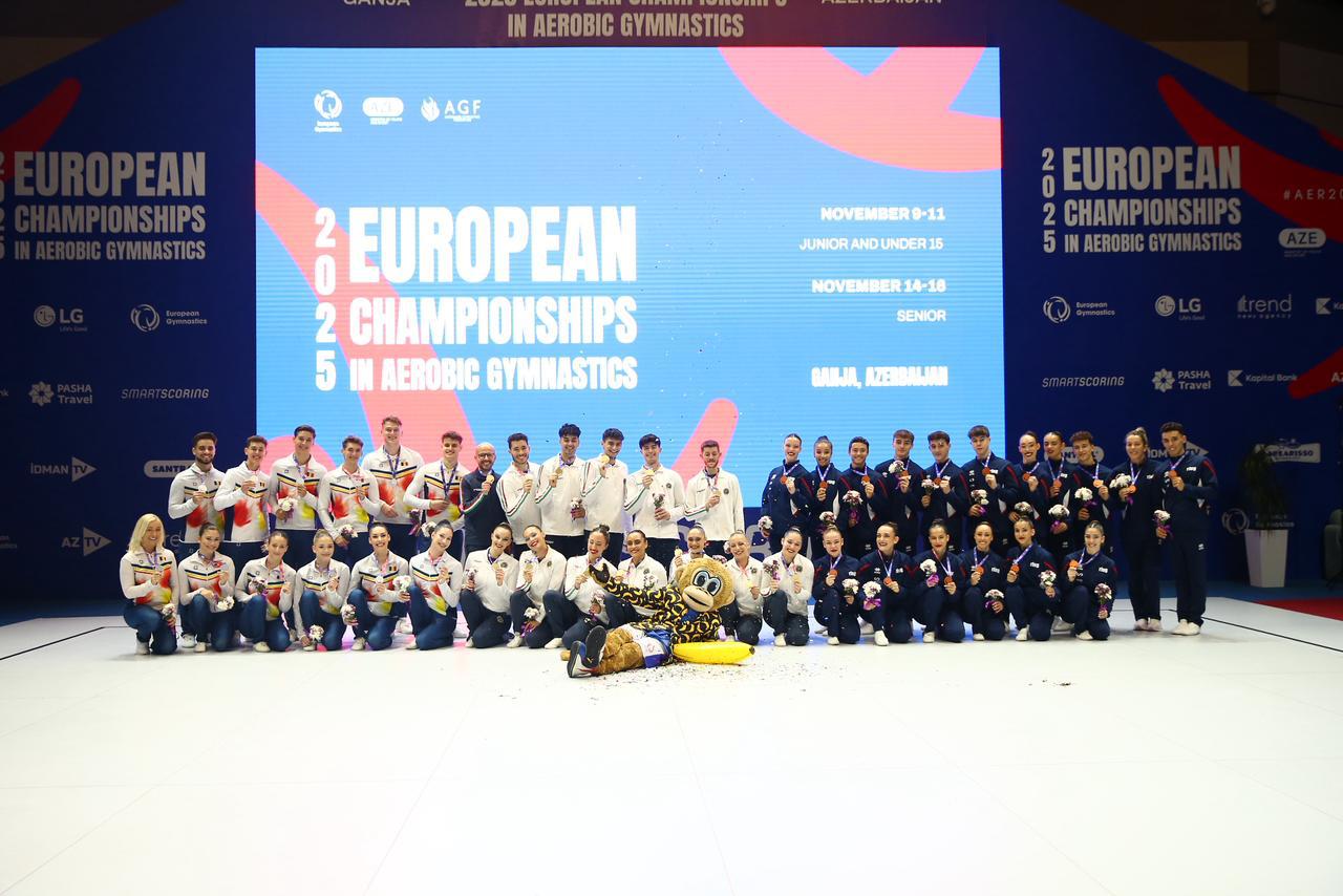 Aerobika gimnastikası üzrə qitə birinciliyi davam edir (FOTO)
