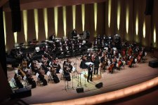 Heydər Əliyev Fondunun vitse-prezidenti Leyla Əliyeva Plasido Dominqonun Heydər Əliyev Mərkəzindəki konsertində iştirak edib (FOTO/VİDEO)