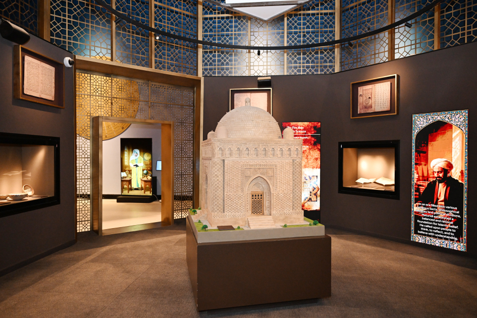 Prezident İlham Əliyev Daşkənddə İslam Sivilizasiyası Mərkəzi ilə tanış olub (FOTO) (YENİLƏNİB)