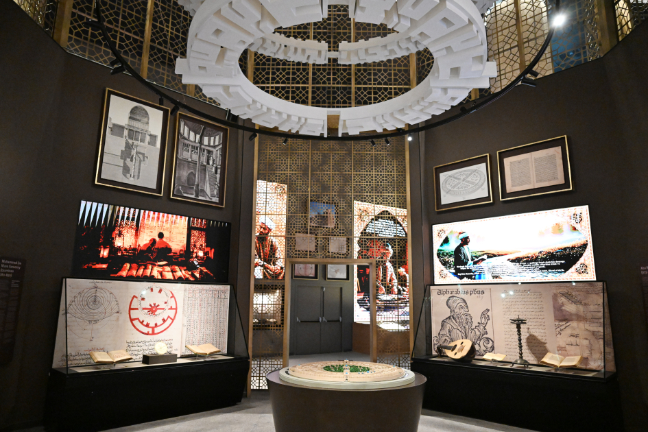 Prezident İlham Əliyev Daşkənddə İslam Sivilizasiyası Mərkəzi ilə tanış olub (FOTO) (YENİLƏNİB)