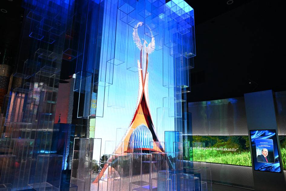 Prezident İlham Əliyev Daşkənddə İslam Sivilizasiyası Mərkəzi ilə tanış olub (FOTO) (YENİLƏNİB)