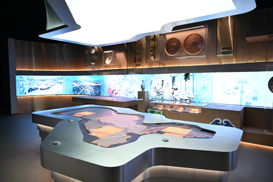 Prezident İlham Əliyev Daşkənddə İslam Sivilizasiyası Mərkəzi ilə tanış olub (FOTO) (YENİLƏNİB)