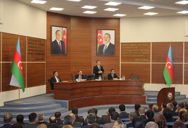 Paytaxt rayonlarında soyuq qışa hazırlıqla bağlı müşavirələr keçirilir (FOTO)