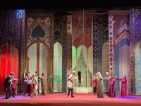 Türkmənistanda Üzeyir Hacıbəylinin operettası böyük rəğbətlə qarşılanıb (FOTO)