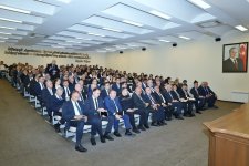 Paytaxt rayonlarında soyuq qışa hazırlıqla bağlı müşavirələr keçirilir (FOTO)