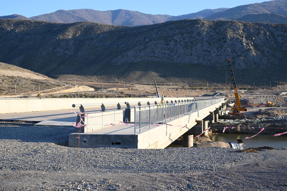 Əlaqələndirmə Qərargahının üzvləri Zəngəzur dəhlizi üzrə görülən işlər və Ağbənd-Kəlalə körpüsünün inşası prosesi ilə tanış olublar (FOTO)