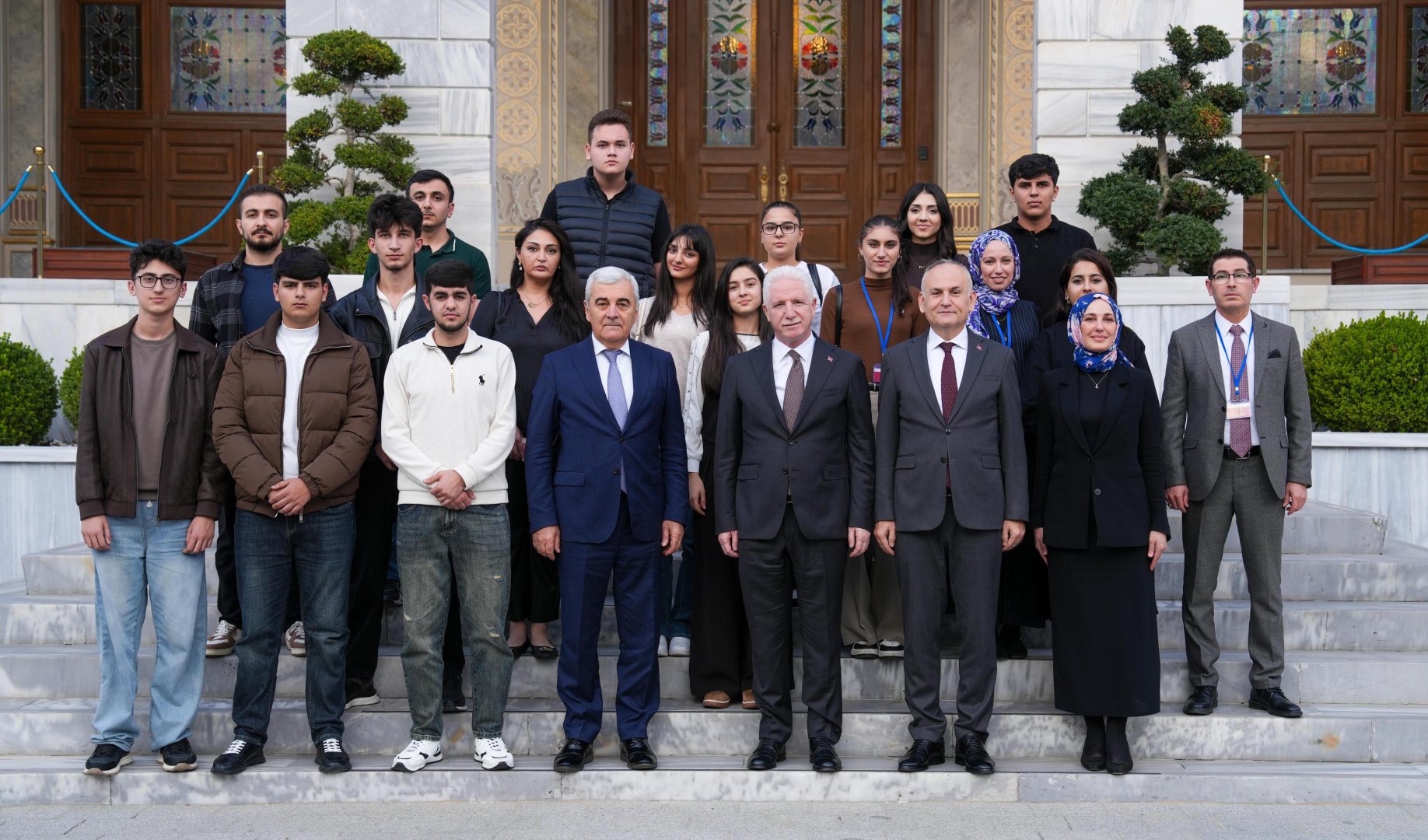 Vətən müharibəsinin şəhid və qazilərinin əmanətlərinin İstanbul səfəri başa çatıb (FOTO)