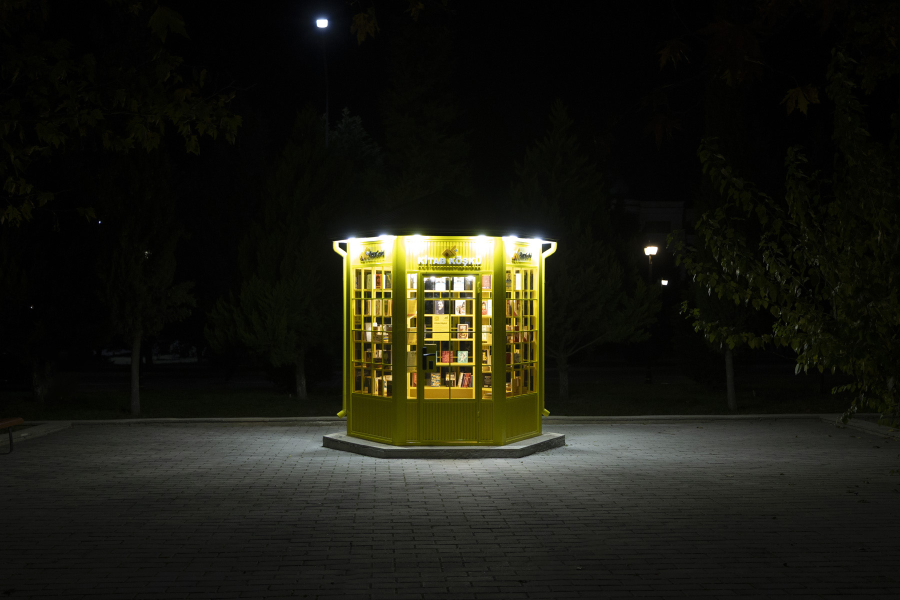 “AzerGold” QSC-nin təşəbbüsü ilə Göygöldə interaktiv kitab köşkü istifadəyə verildi (FOTO)