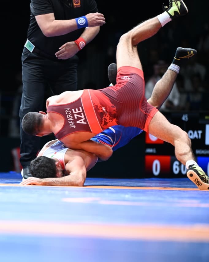 Güləşçimiz Həsrət Cəfərov İslamiadada gümüş medal qazanıb (FOTO)