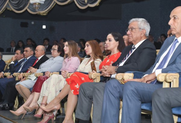 Akademik Musiqili Teatrda “Gülçöhrə və Əsgər” tamaşasının premyerası olub (FOTO)