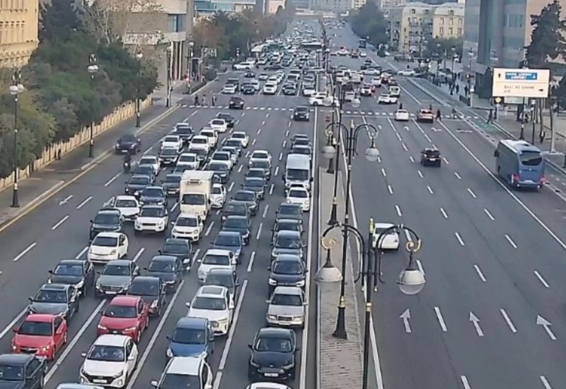 Sürücülərin NƏZƏRİNƏ: Bakıda bu yollarda sıxlıq var - SİYAHI