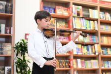 "Azərbaycan dilini öyrənirik" kitabının təqdimat mərasimi keçirilib (FOTO)