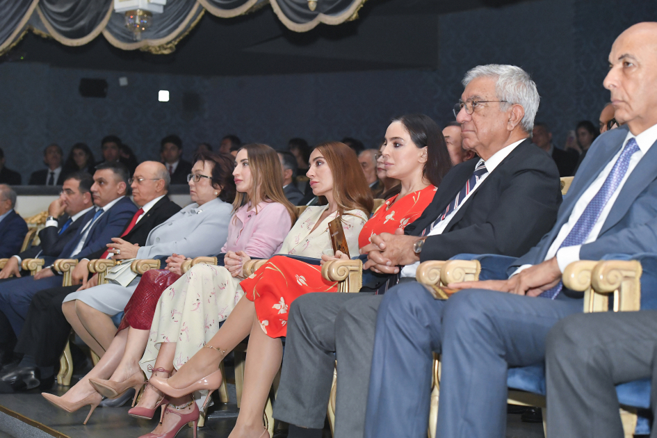 Akademik Musiqili Teatrda “Gülçöhrə və Əsgər” tamaşasının premyerası olub (FOTO)