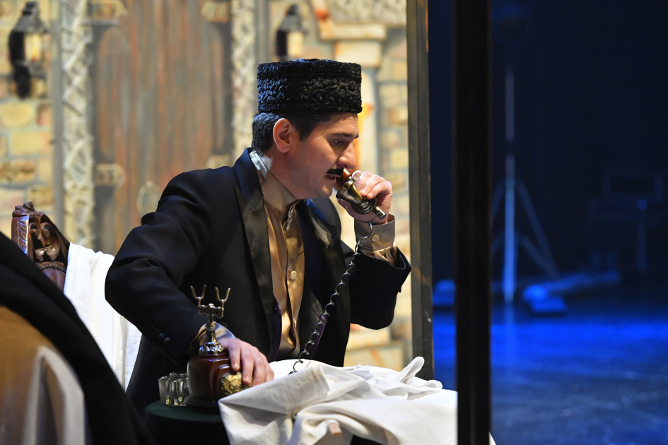 Akademik Musiqili Teatrda “Gülçöhrə və Əsgər” tamaşasının premyerası olub (FOTO)