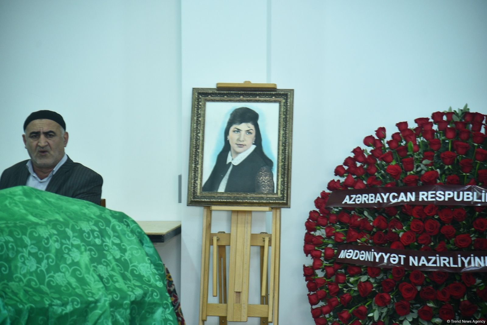 Roza Cəlilova ilə vida mərasimi keçirilir (FOTO)