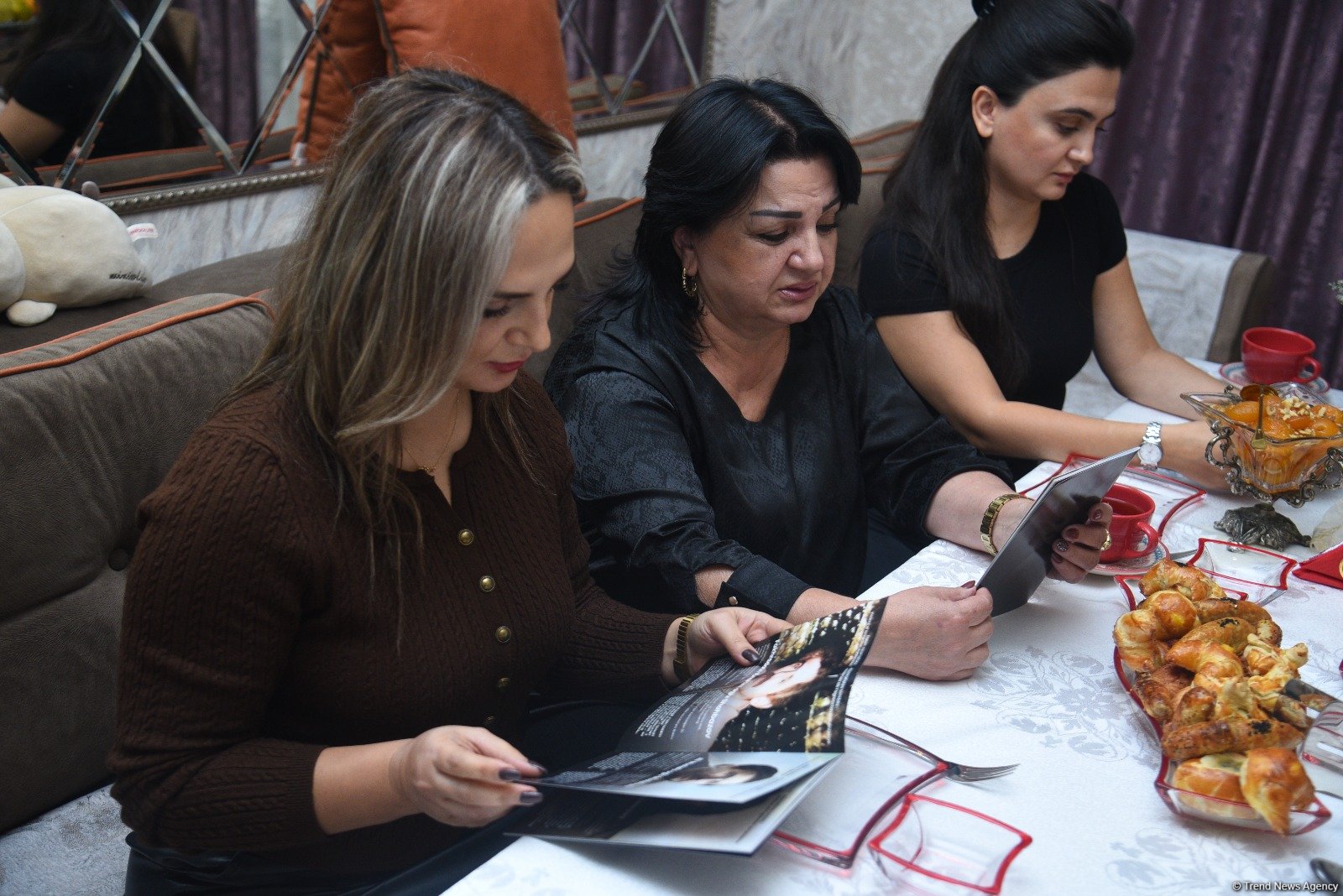 “Bakı Şəbəkəsi” İB Milli Qəhrəman, şəhid jurnalist Fəxrəddin Şahbazovun ailə üzvlərinə baş çəkib (FOTO/VİDEO)