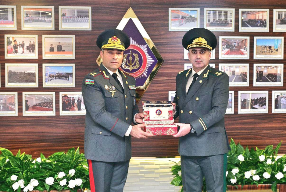 Hərbi Prokurorluq dəyirmi masa keçirib (FOTO)