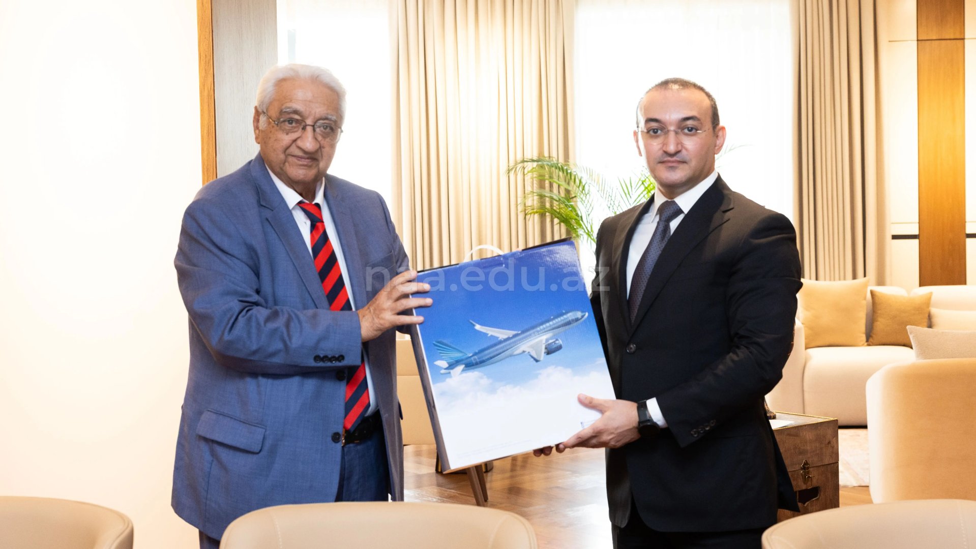 Milli Aviasiya Akademiyası ilə “ASAN xidmət” arasında Əməkdaşlıq Memorandumu imzalanıb (FOTO)