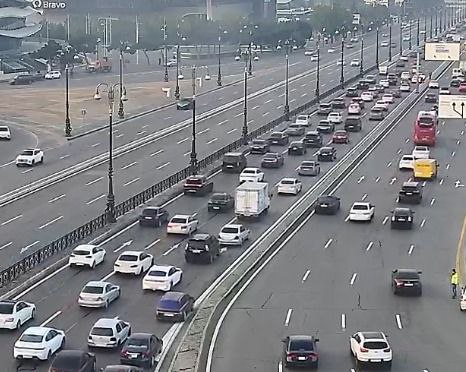 Sürücülərin NƏZƏRİNƏ: Paytaxtın bir sıra yollarında tıxac var - SİYAHI (FOTO)