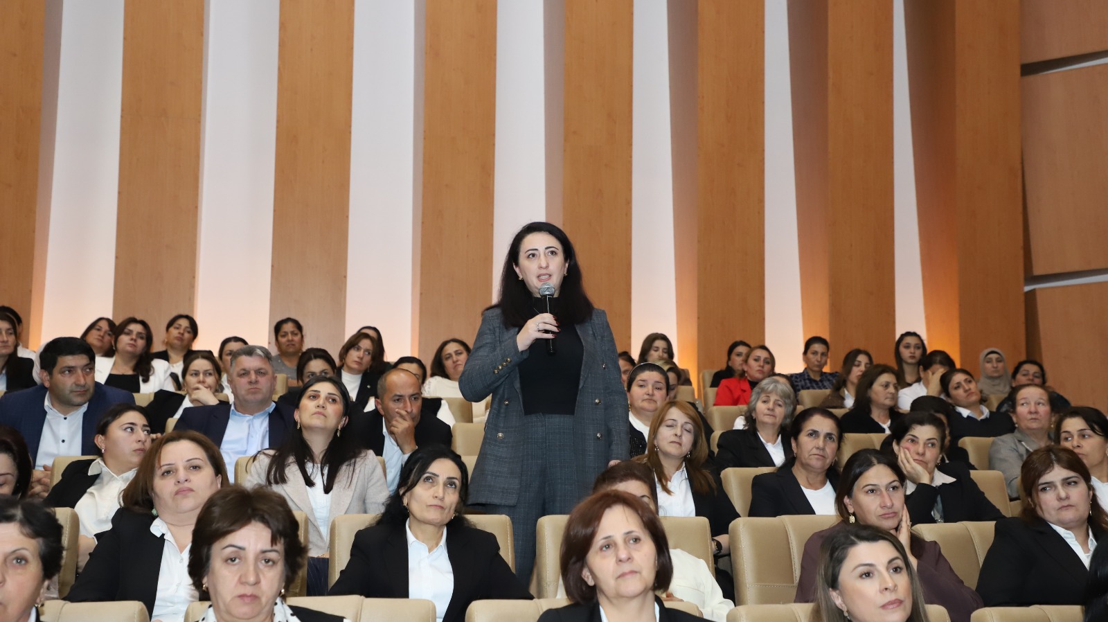 Şəkidə 300-ə yaxın ilk təşkilat sədrləri bir araya gəldi (FOTO)