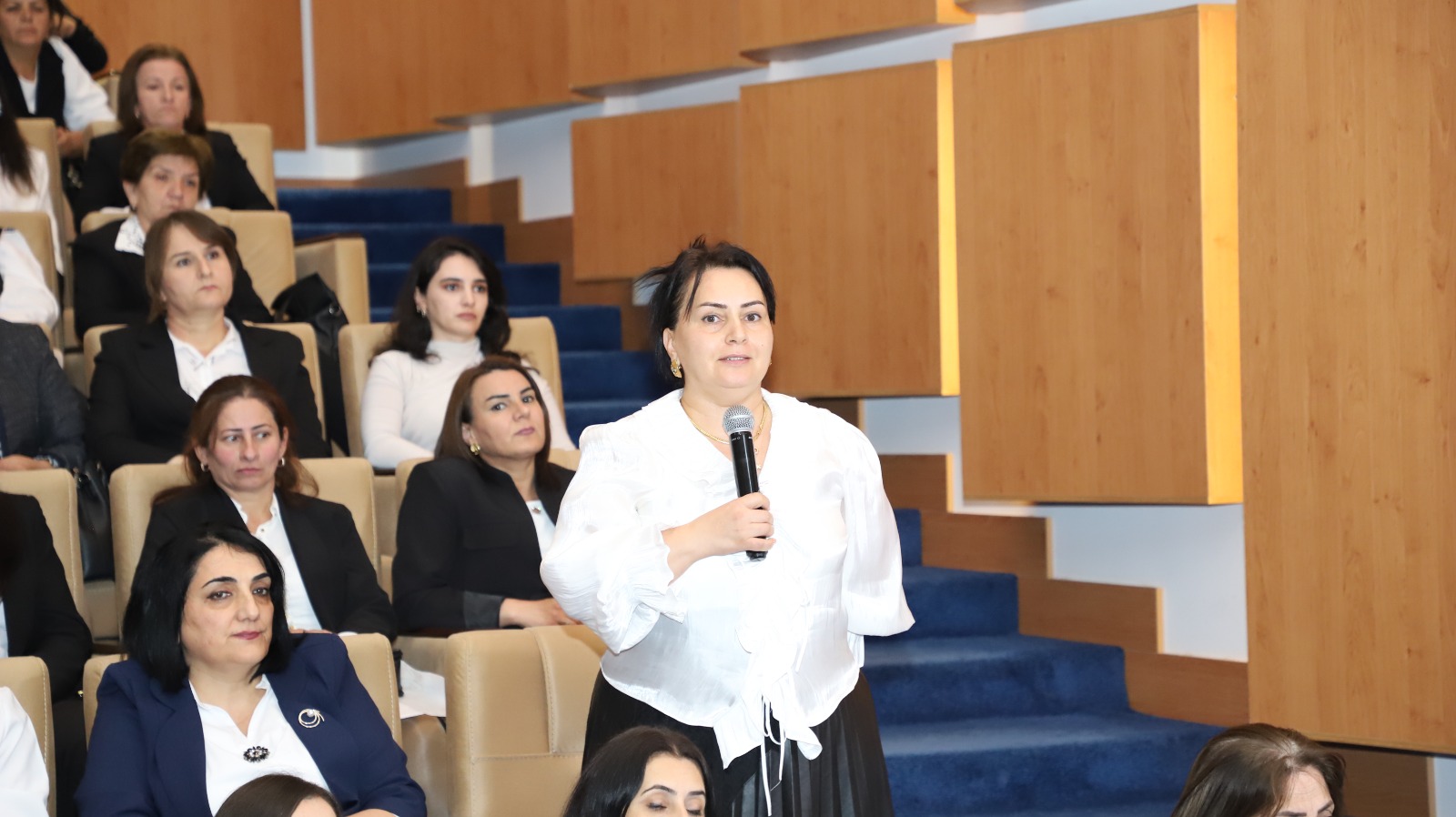 Şəkidə 300-ə yaxın ilk təşkilat sədrləri bir araya gəldi (FOTO)