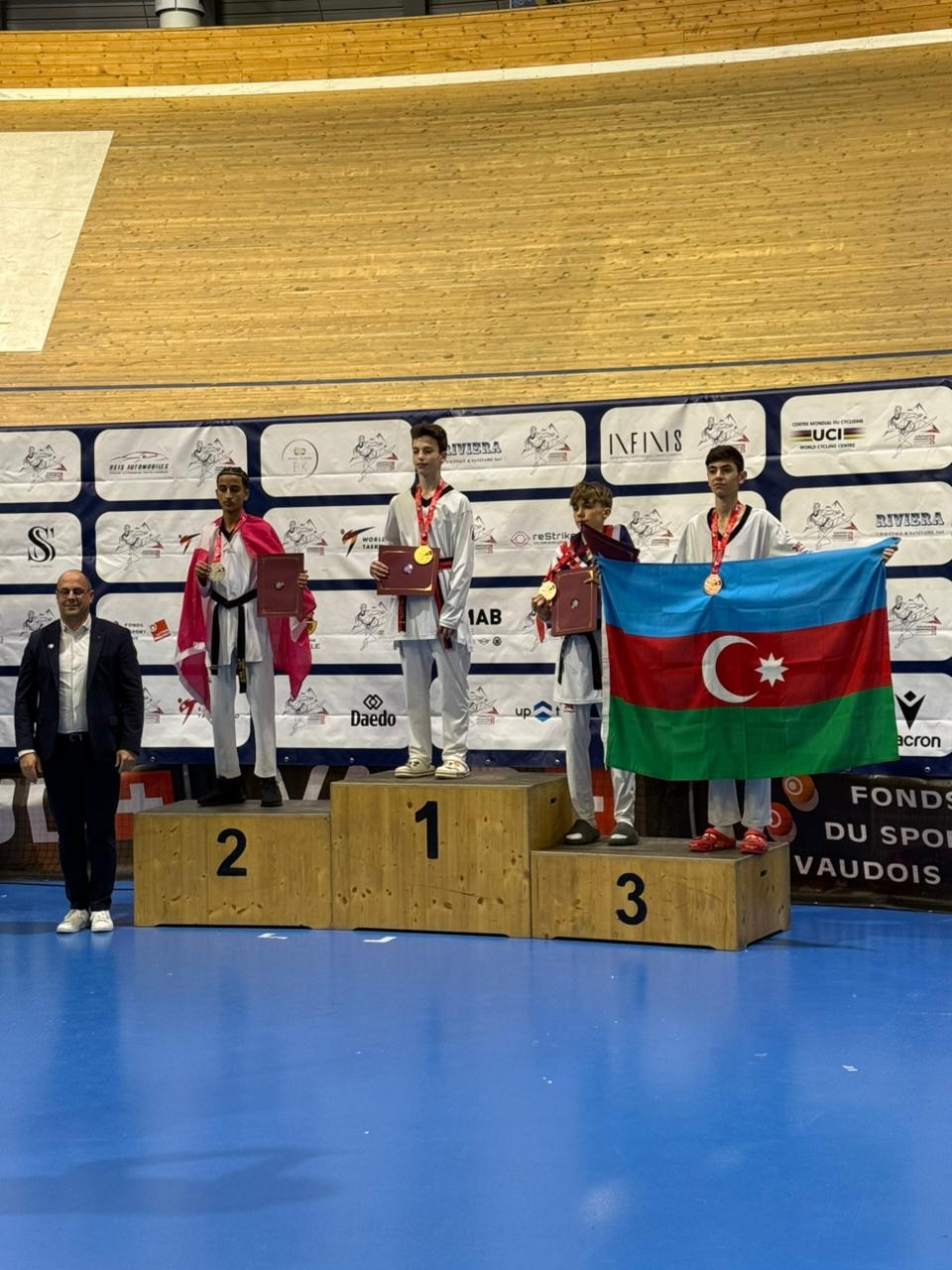 Azərbaycan taekvondoçuları 1 qızıl və 2 bürünc medal qazanıblar (FOTO)