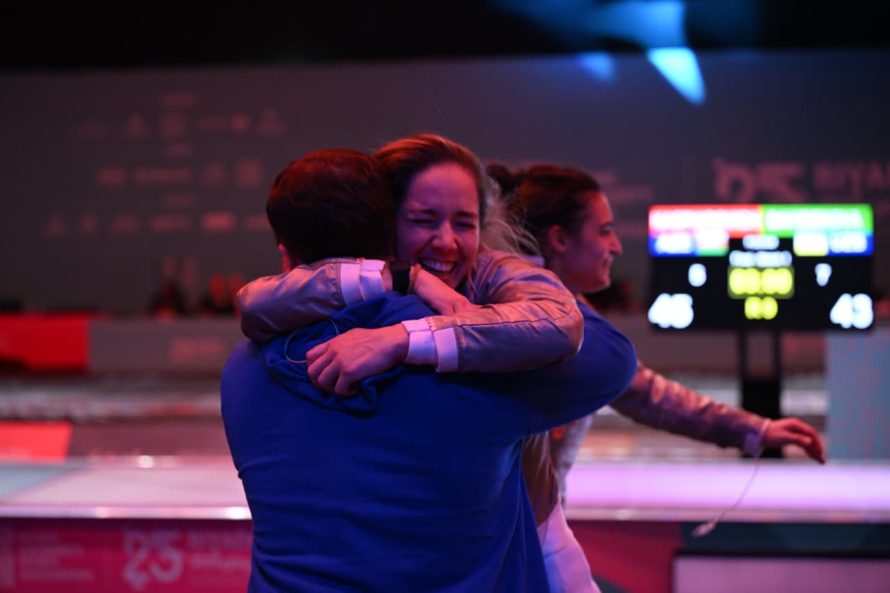 Azərbaycan qılıncoynadanları İslamiadada qızıl medal qazanıblar (FOTO)