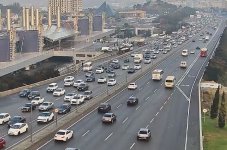 Sürücülərin NƏZƏRİNƏ: Paytaxtın bir sıra yollarında tıxac var - SİYAHI (FOTO)
