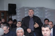 Elnur Rzayev Əhmədoba kəndində sakinlərin müraciət və təkliflərini dinləyib (FOTO)