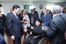 Elnur Rzayev Əhmədoba kəndində sakinlərin müraciət və təkliflərini dinləyib (FOTO)