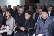 Elnur Rzayev Əhmədoba kəndində sakinlərin müraciət və təkliflərini dinləyib (FOTO)