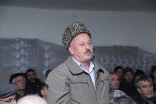 Elnur Rzayev Əhmədoba kəndində sakinlərin müraciət və təkliflərini dinləyib (FOTO)