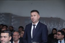 Elnur Rzayev Əhmədoba kəndində sakinlərin müraciət və təkliflərini dinləyib (FOTO)