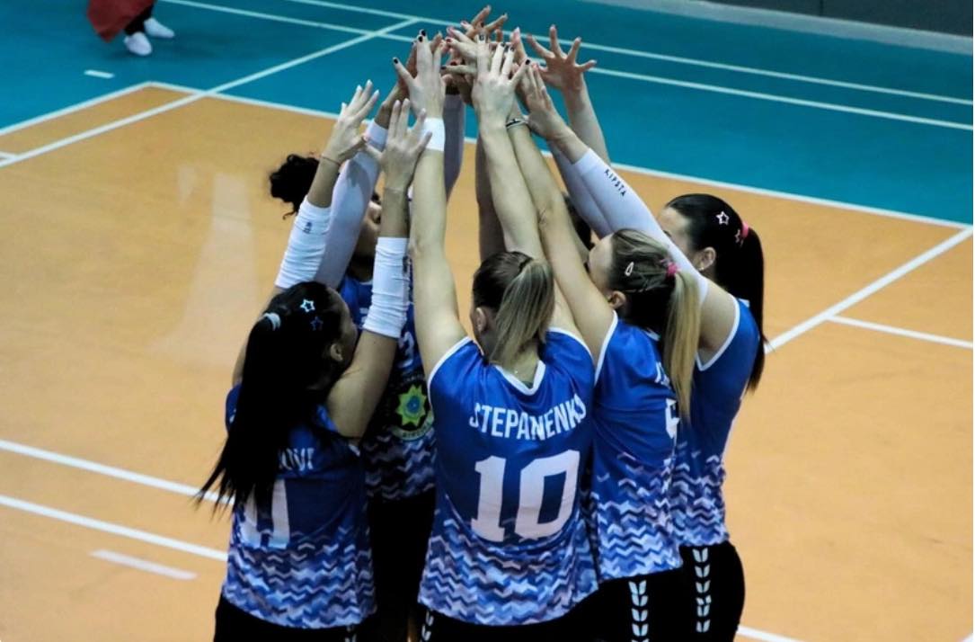 UNEC Voleybol komandası Yüksək Liqada növbəti qələbəsini qazanıb