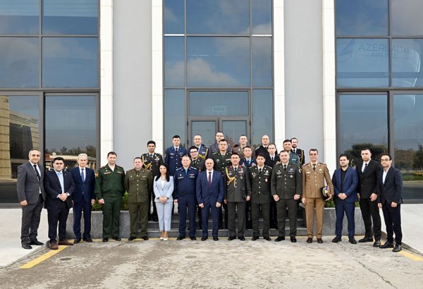 Hərbi attaşelər Milli Aviasiya Akademiyasını ziyarət ediblər (FOTO)