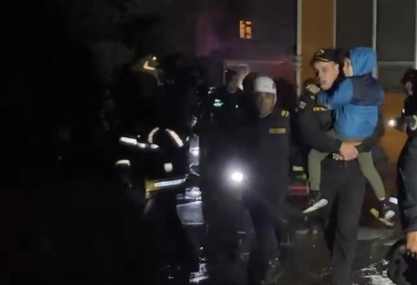 Yasamalda yaşayış binasında baş verən yanğında xəsarət alanların vəziyyəti AÇIQLANDI
