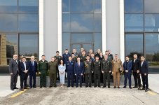 Hərbi attaşelər Milli Aviasiya Akademiyasını ziyarət ediblər (FOTO)