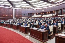 Milli Məclisdə 2026-cı ilin dövlət büdcəsi zərfinin müzakirəsi davam etdirilib (FOTO/YENİLƏNİB)