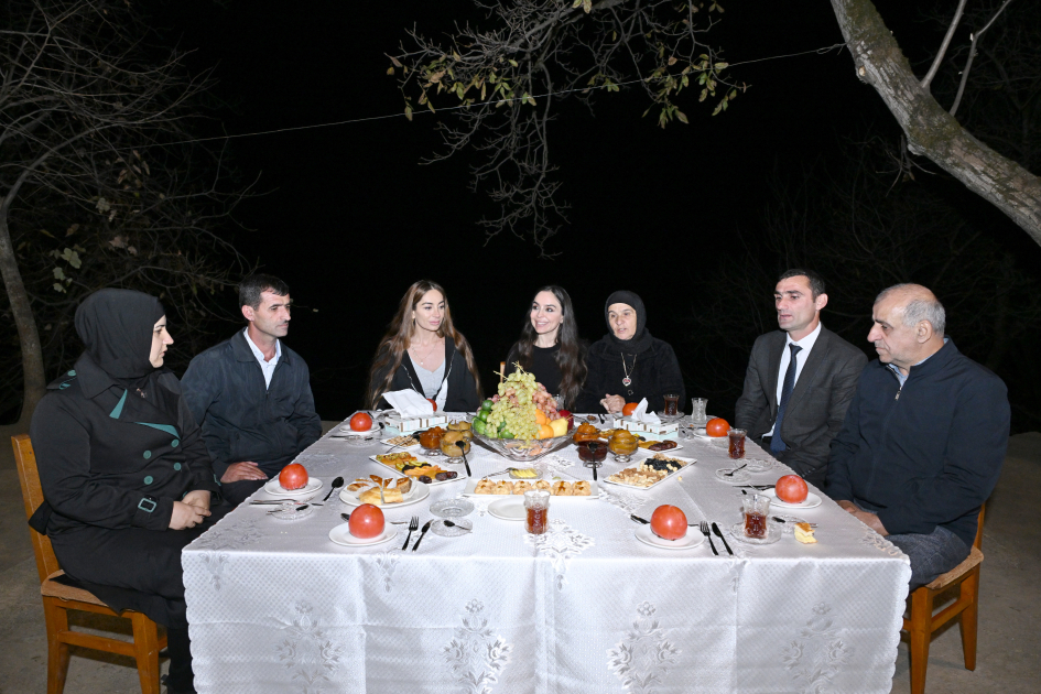 Leyla Əliyeva və Arzu Əliyeva Astarada Pəncəli Teymurovun ailəsini ziyarət ediblər (FOTO)