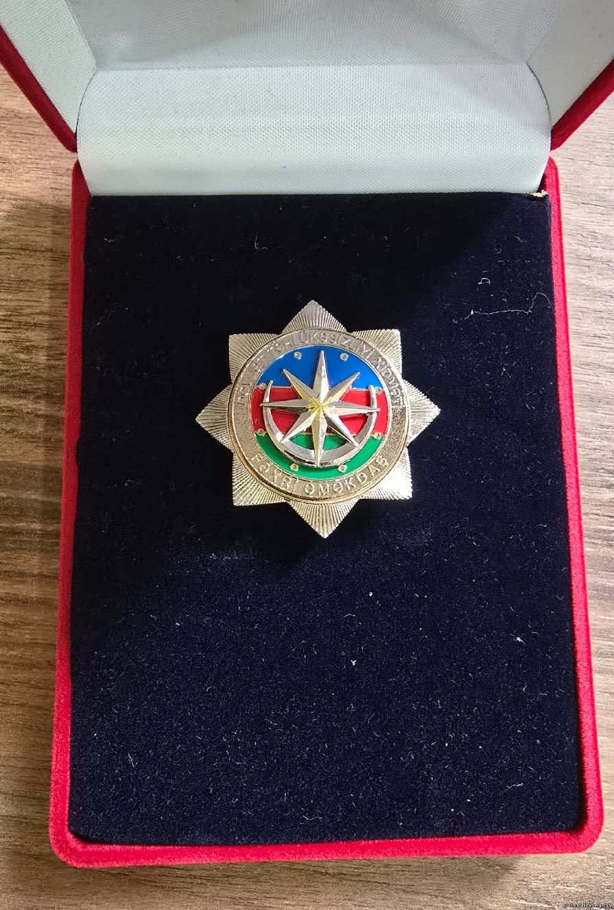 General-leytenant Fərhad Tağızadə “Dövlət Təhlükəsizliyi Xidmətinin fəxri əməkdaşı” döş nişanı ilə təltif edilib (FOTO)