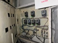 Yasamalda yanğın baş verən binanın elektrik şaxtasından FOTOLAR