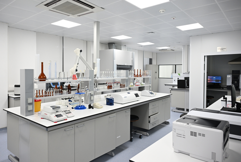 Prezident İlham Əliyev dərman preparatları istehsalı müəssisəsinin açılışında iştirak edib (FOTO)