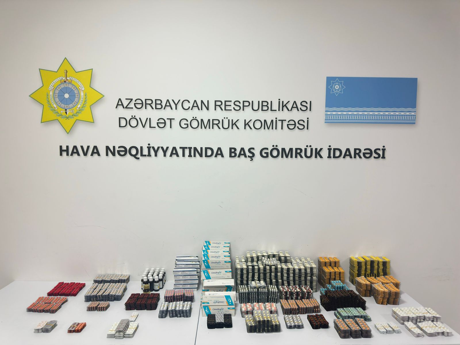 İçərisində psixotrop maddələrin də olduğu xeyli miqdarda dərman vasitəsi aşkar edilib (FOTO)