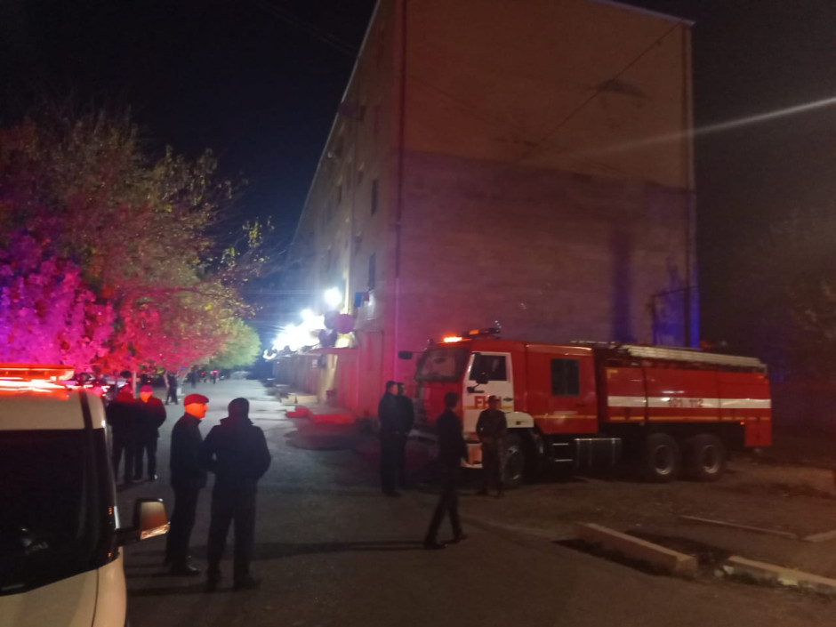 Goranboyda yaşayış binasında uçqun baş verib, xəsarət alanlar var (FOTO/VİDEO)