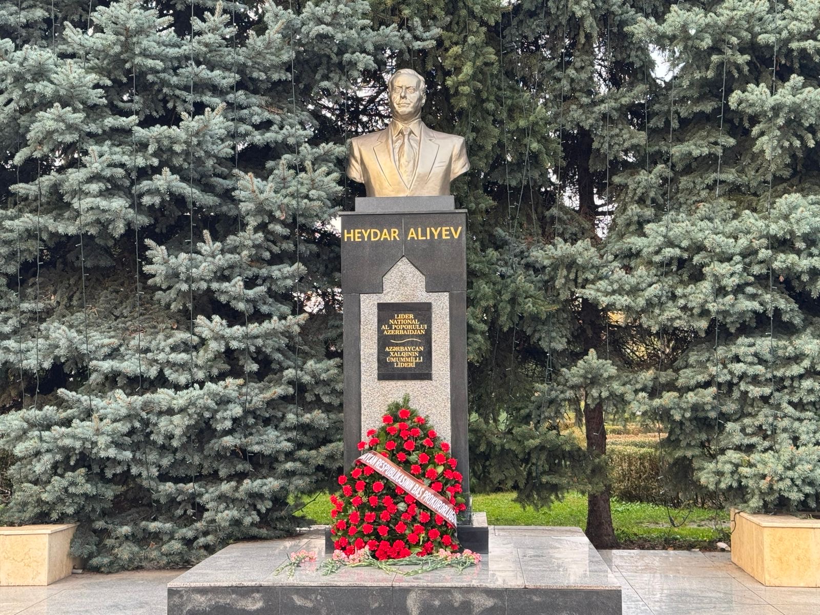 Kəmran Əliyevin rəhbərlik etdiyi nümayəndə heyəti Rumıniyada işğüzar səfərdədir (FOTO)