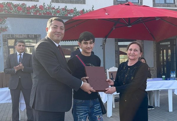 Məmmədbəyli kəndində daha 30 ailəyə evlərinin açarları təqdim olunub (FOTO) (YENİLƏNİB)