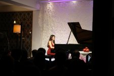Almaniyada yaşayan azərbaycanlı gənc pianoçunun Berlində “Narın içində not” adlı solo konserti keçirilib (FOTO)
