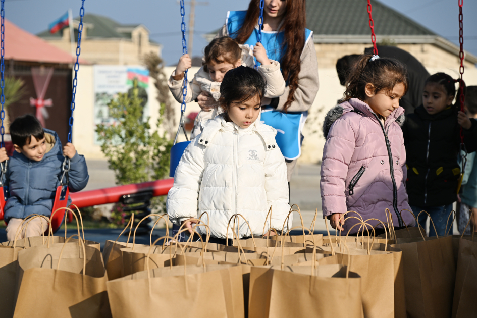 Heydər Əliyev Fondunun vitse-prezidenti Leyla Əliyeva Qaradağda yeni parkın açılışında iştirak edib (FOTO)