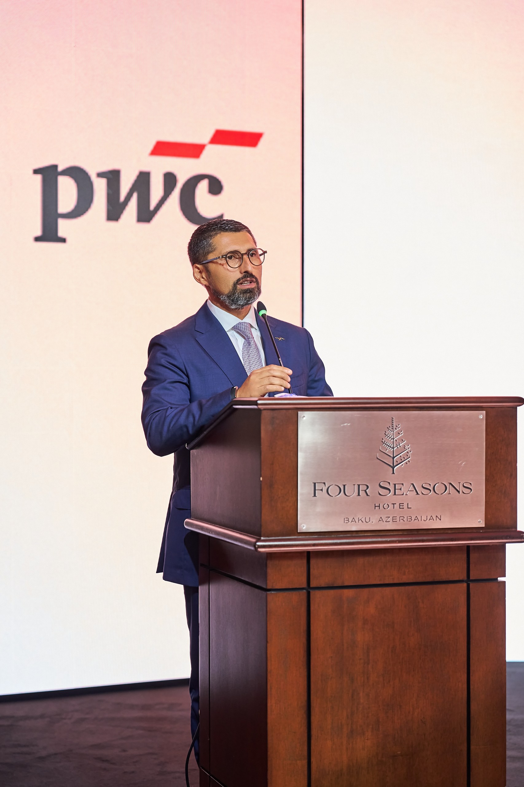 PwC şirkəti Azərbaycanda 30 illik yubileyini qeyd edib (FOTO)